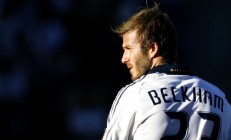 开云体育APP下载-字母哥只手遮天难敌步行者洪流，雄鹿卫冕之路突现裂痕