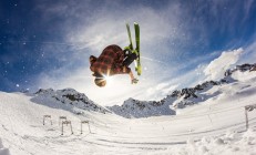 开云体育APP下载-拉文压制级发挥撕裂绿军防线，雄鹿铁血攻防淘汰凯尔特人