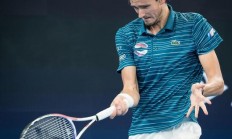 开云官方app入口-日本网球队绝地反击世界网球队，梅德韦杰夫高光表现的简单介绍