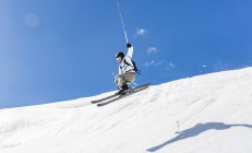 开云官网-戈贝尔式爆发引领团队胜利，上海男篮以立体火力网压制魔术式进攻体系