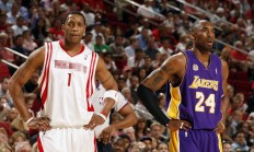 开云下载-绿茵场上的双重奏，巴西风暴席卷那不勒斯，德布劳内谱写中场新传奇