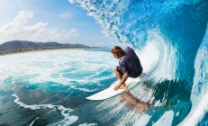 开云体育中国官网-冰与火的交锋，李刚仁的防守艺术如何冻结伊朗的进攻狂潮