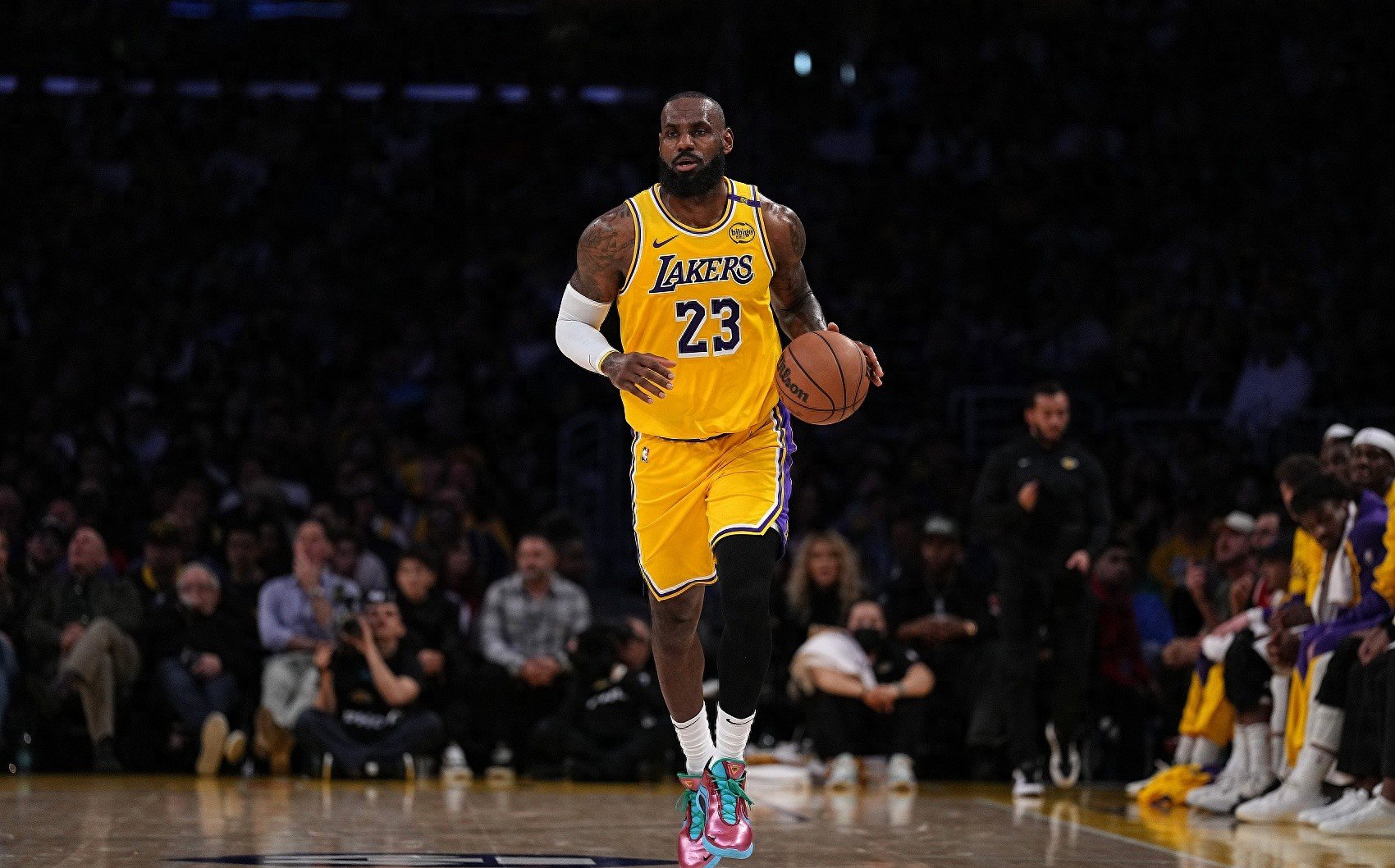 包含NBA季后赛战火重燃,湖人获得东部冠军的词条 包含NBA季后赛战火重燃,湖人获得东部冠军的词条