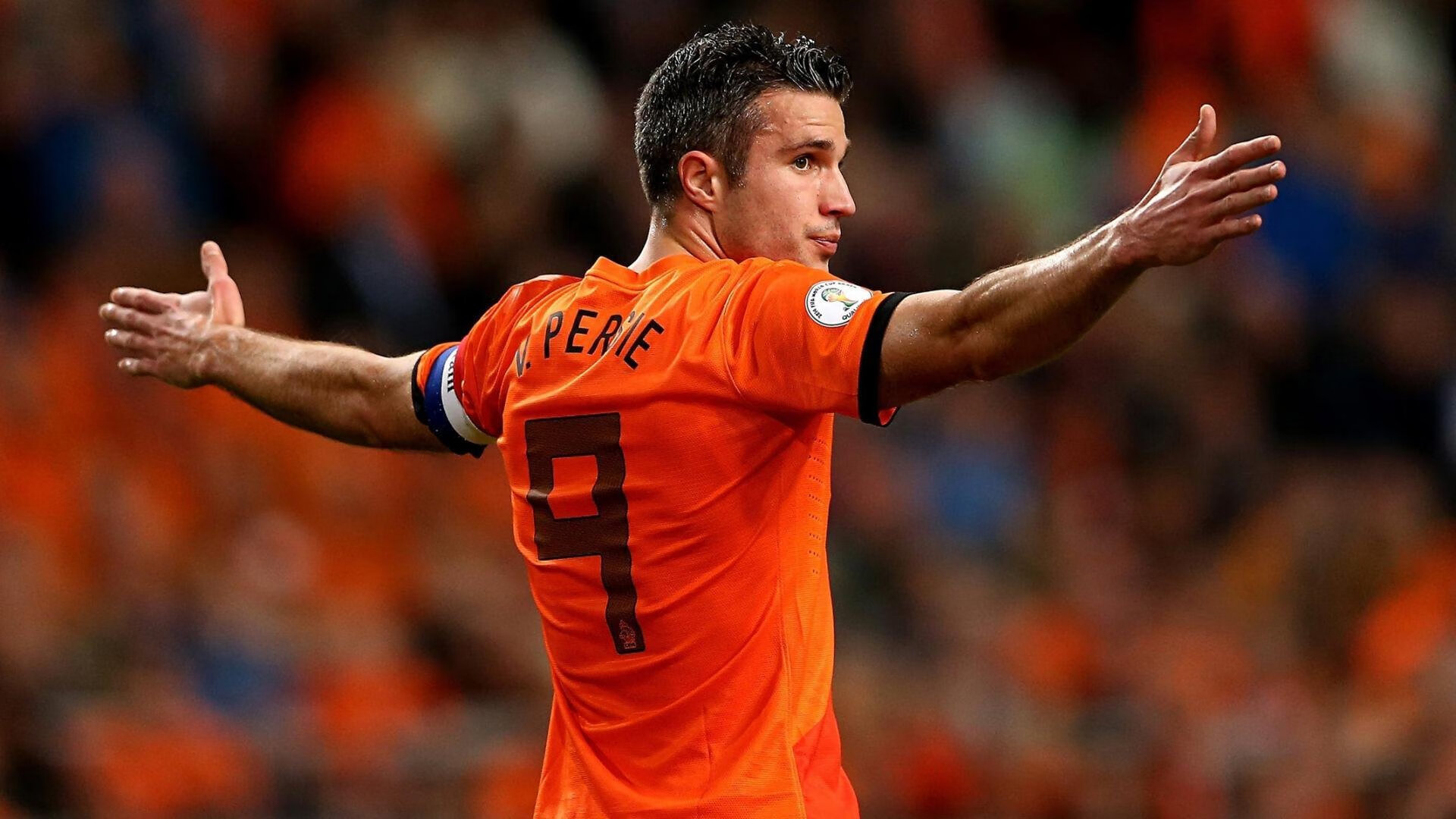 欧冠之夜，恩比德接管比赛；NBA赛场，掘金全面压制76人