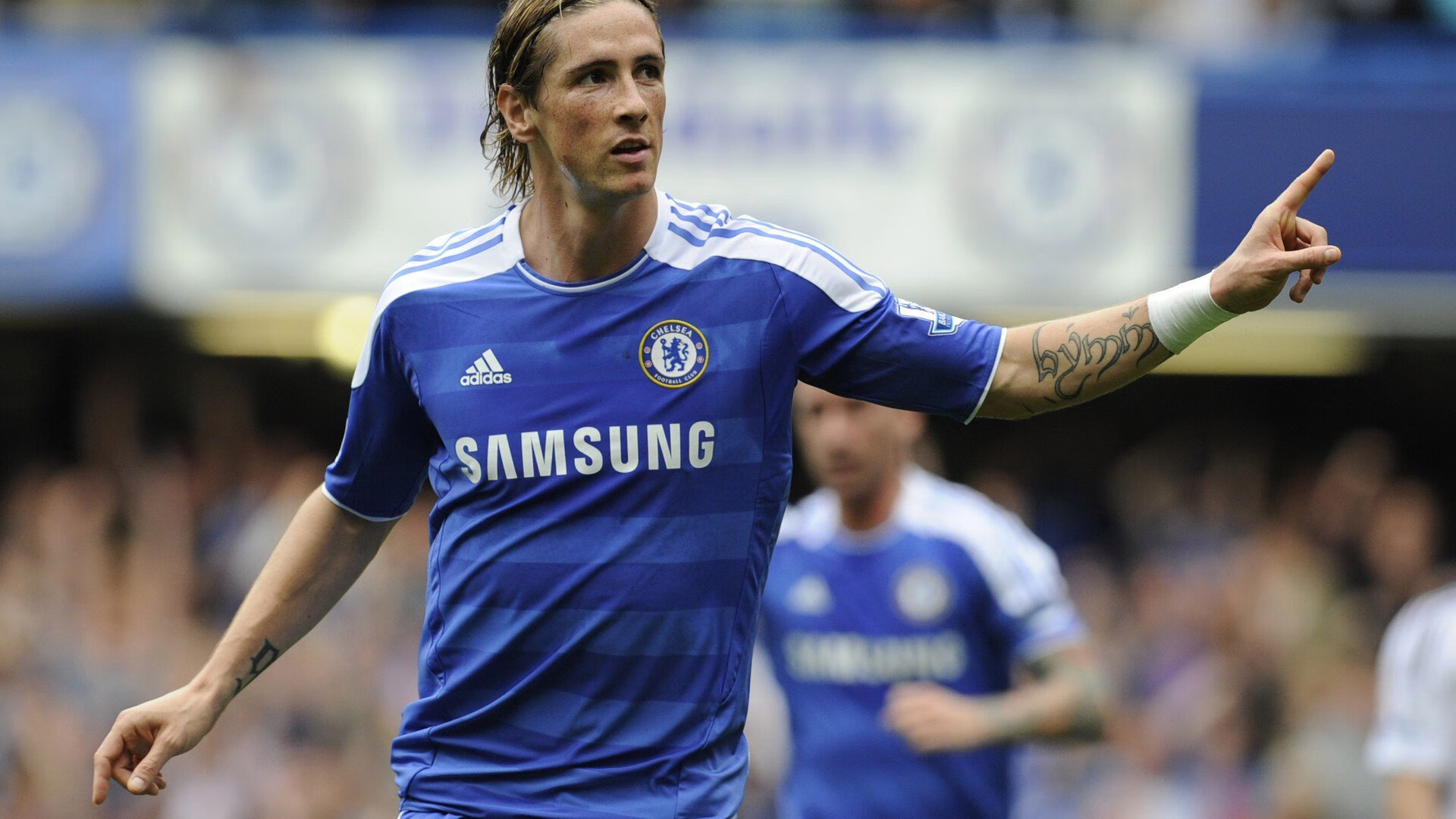 穆勒的魔法之夜，那不勒斯逆转多特蒙德，一场定义伟大的表演